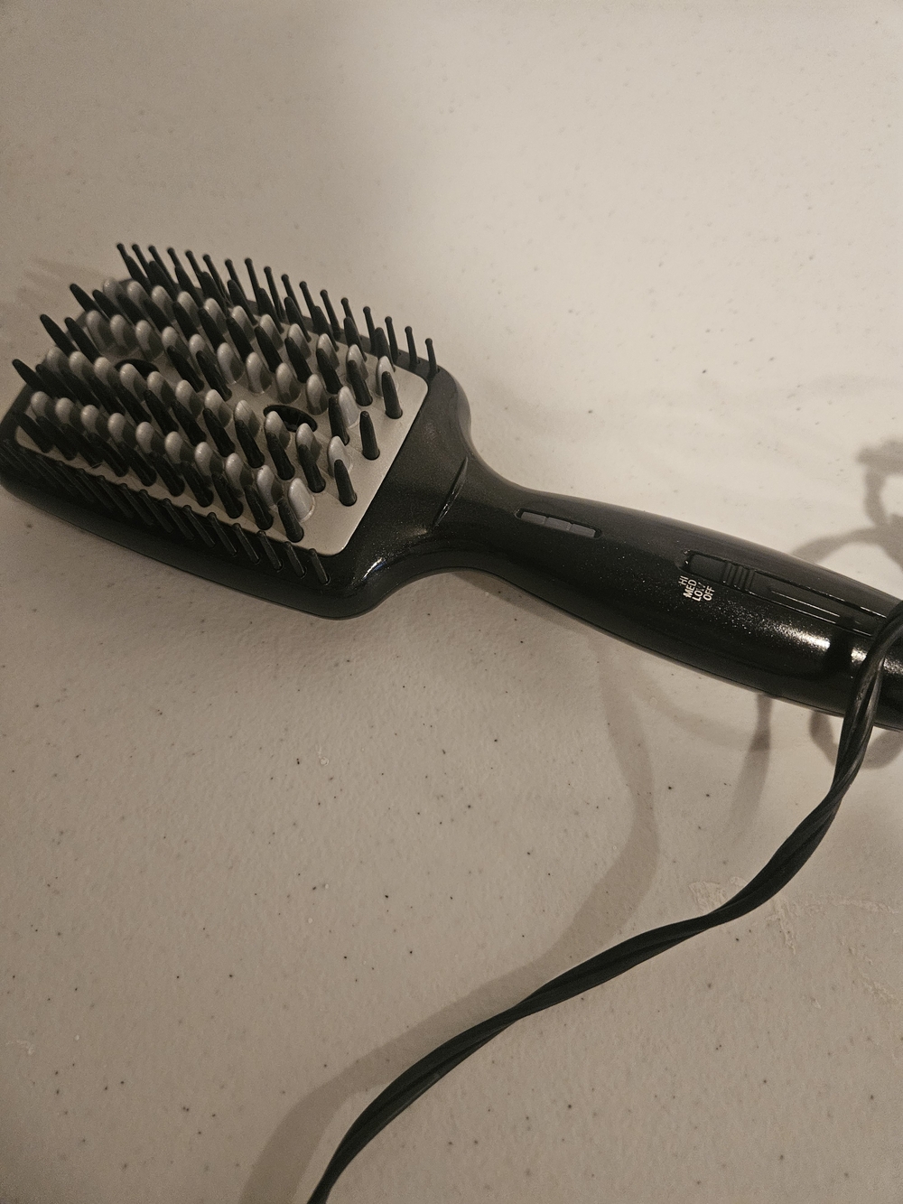Black Heated Paddle Straightening Brush for Women - Sleek Everyday Styling